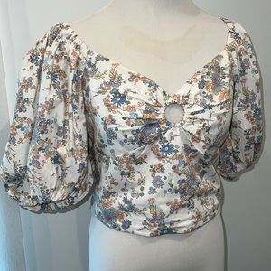 2 Abercrombie & Fitch Tops. Floral🌸 and Black